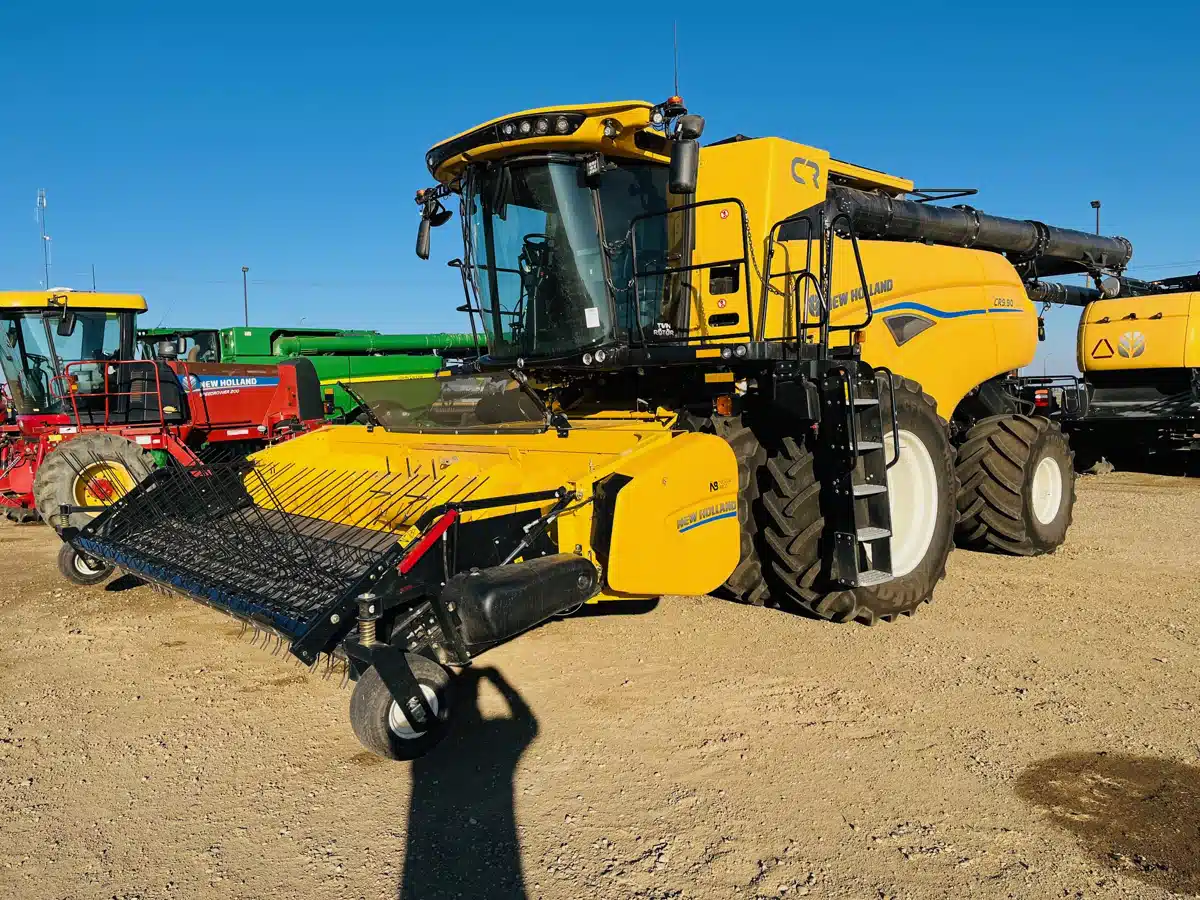 Gallery image 2 for Used 2024 New Holland CR9.90Z Combine