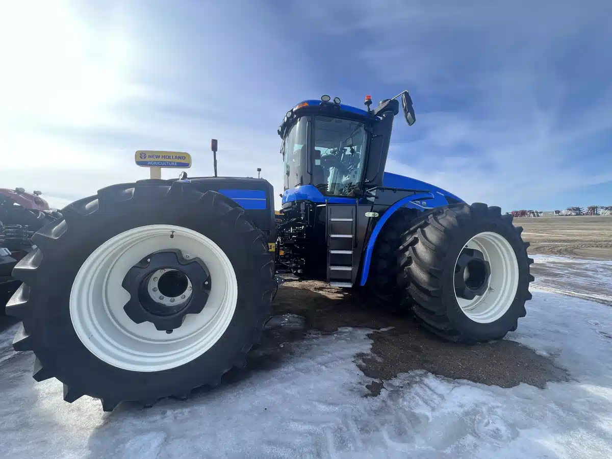 Gallery image 2 for Used 2022 New Holland T9.600 Tractor