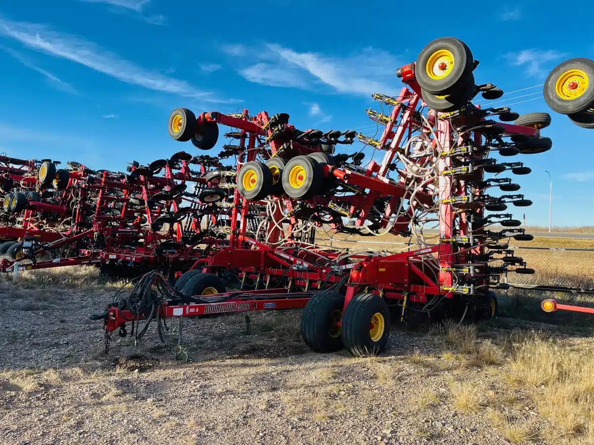 Gallery image 1 for Used 2015 Bourgault 3320-SIZE-UNSPECIFIED Air Drill