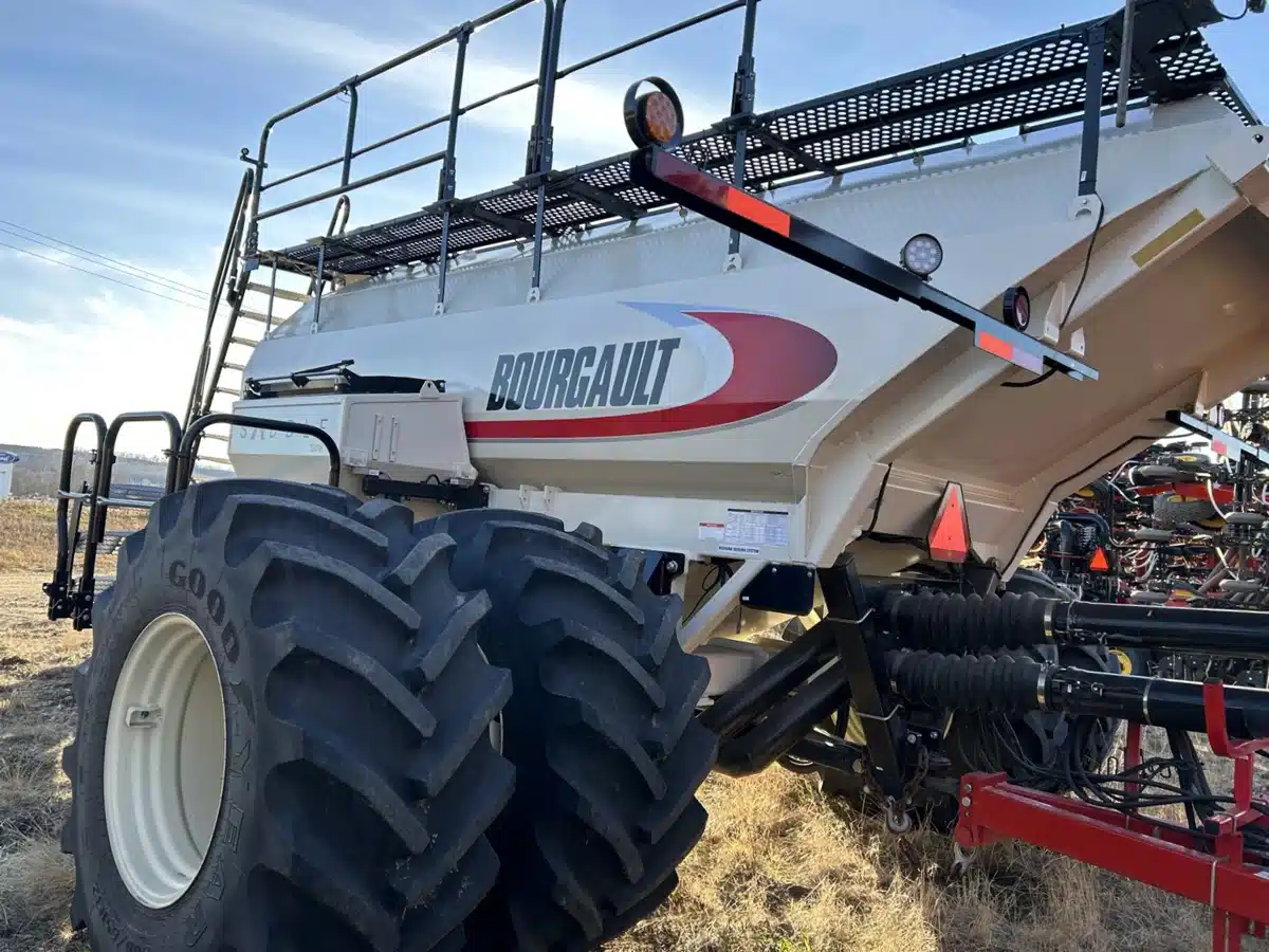 Gallery image 1 for 2018 Bourgault 7550 Air Cart