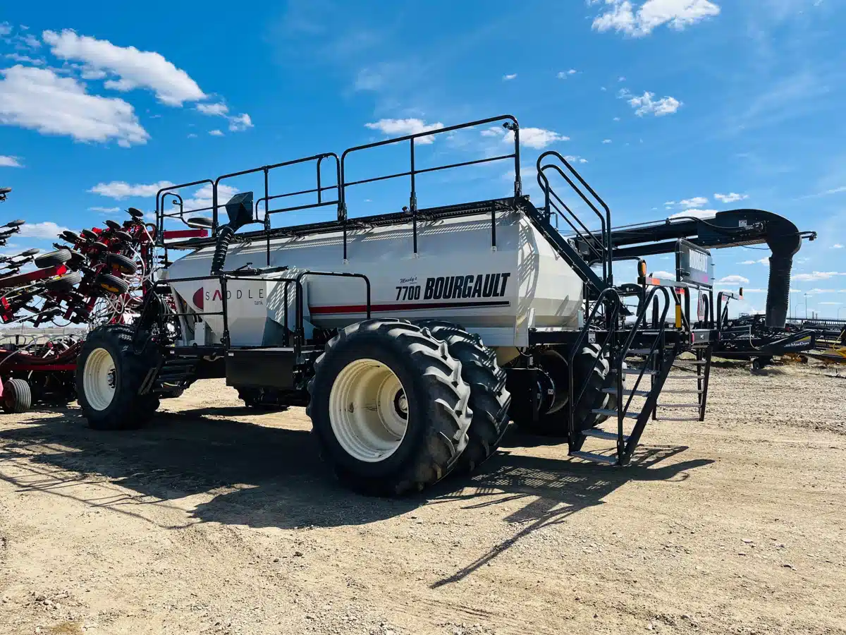 Gallery image 2 for Used 2017 Bourgault 7700 Air Cart