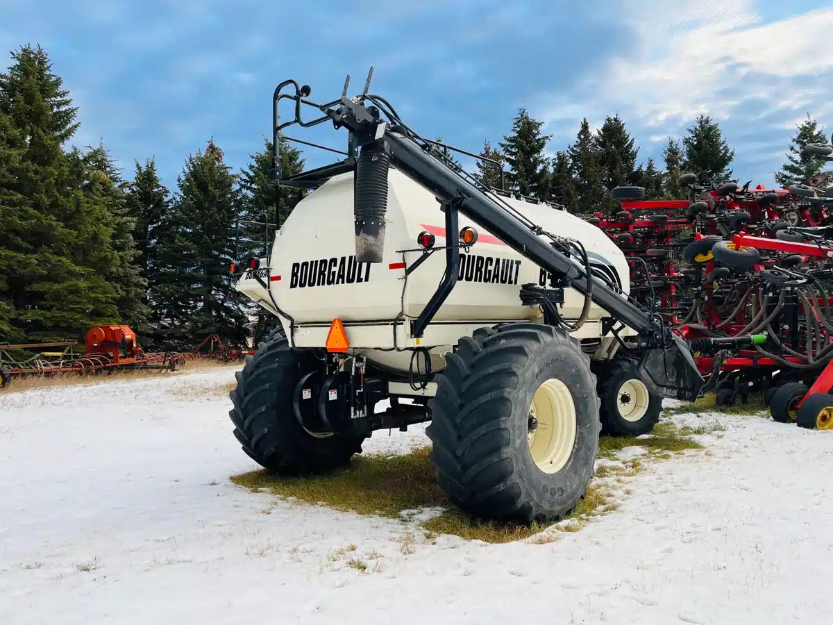Gallery image 2 for Used 2010 Bourgault L6450 Air Cart