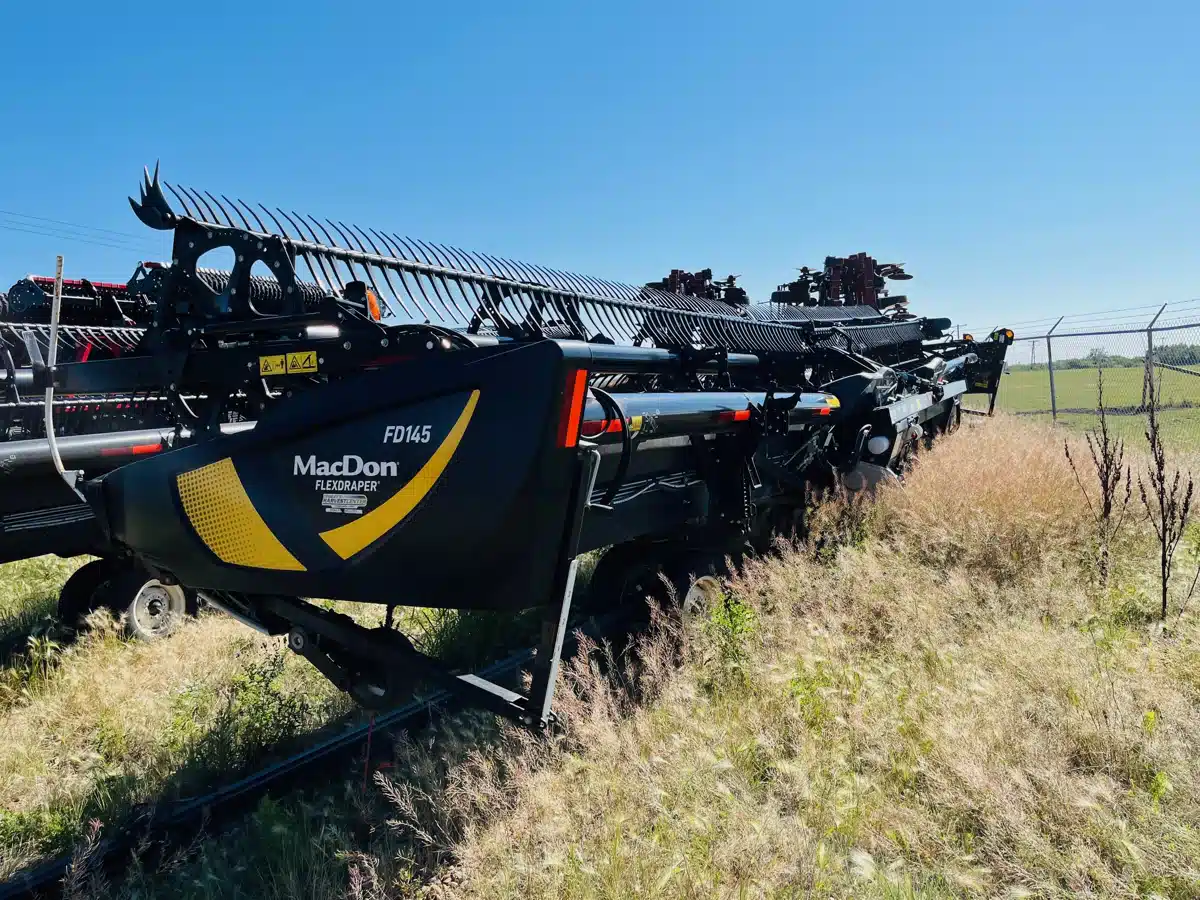 Gallery image 1 for Used 2021 MacDon FD75 Header Combine