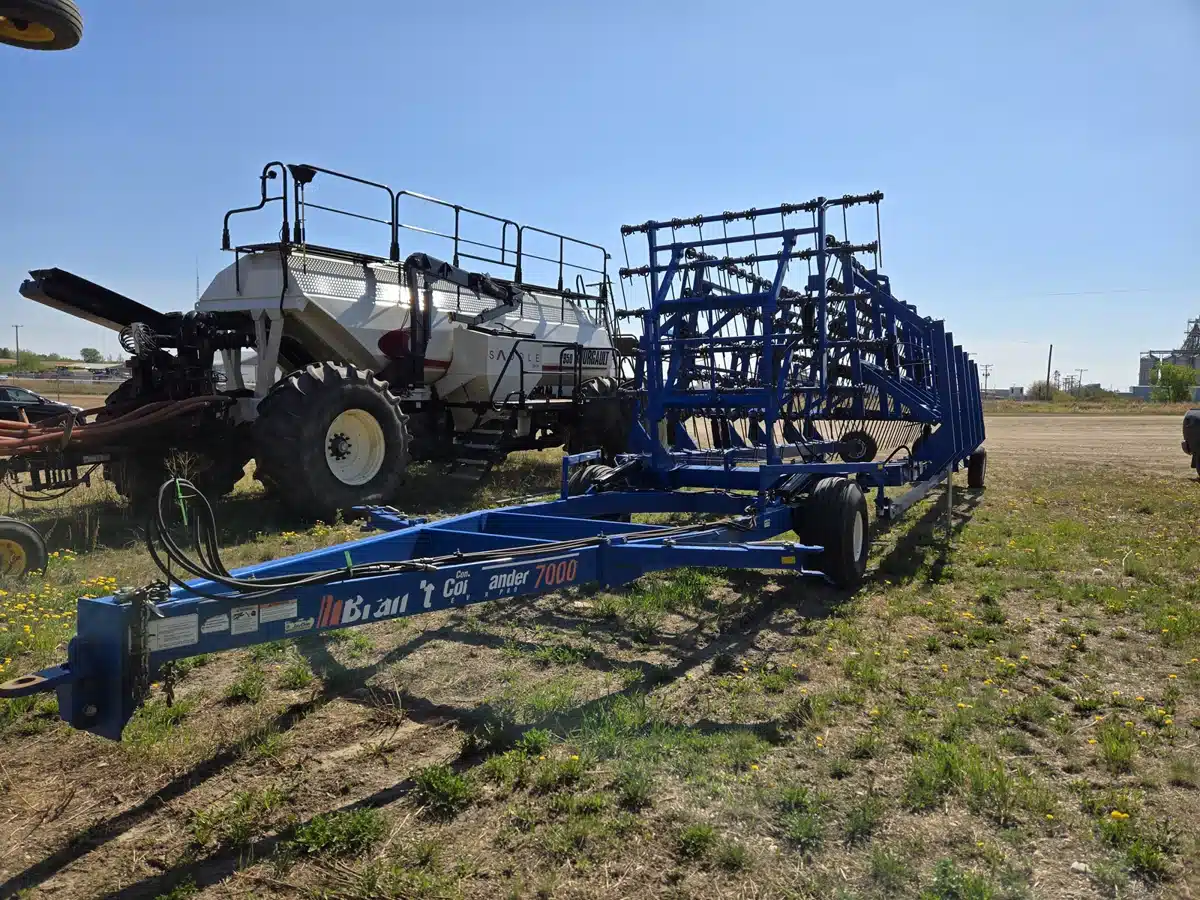 Gallery image 2 for 2013 Brandt CONTOUR COMMANDER 7000 Harrow