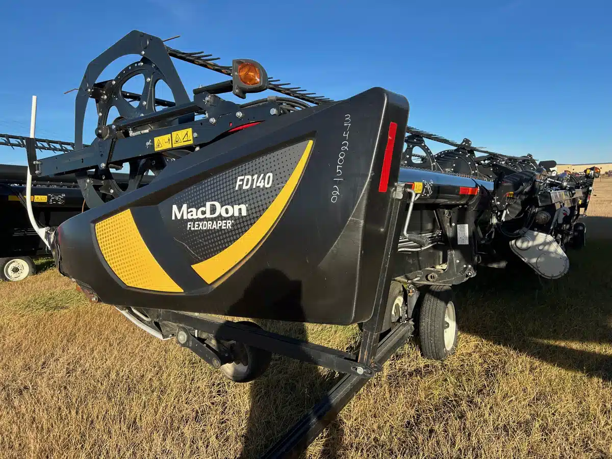Gallery image 1 for 2020 MacDon FD140 Header Combine