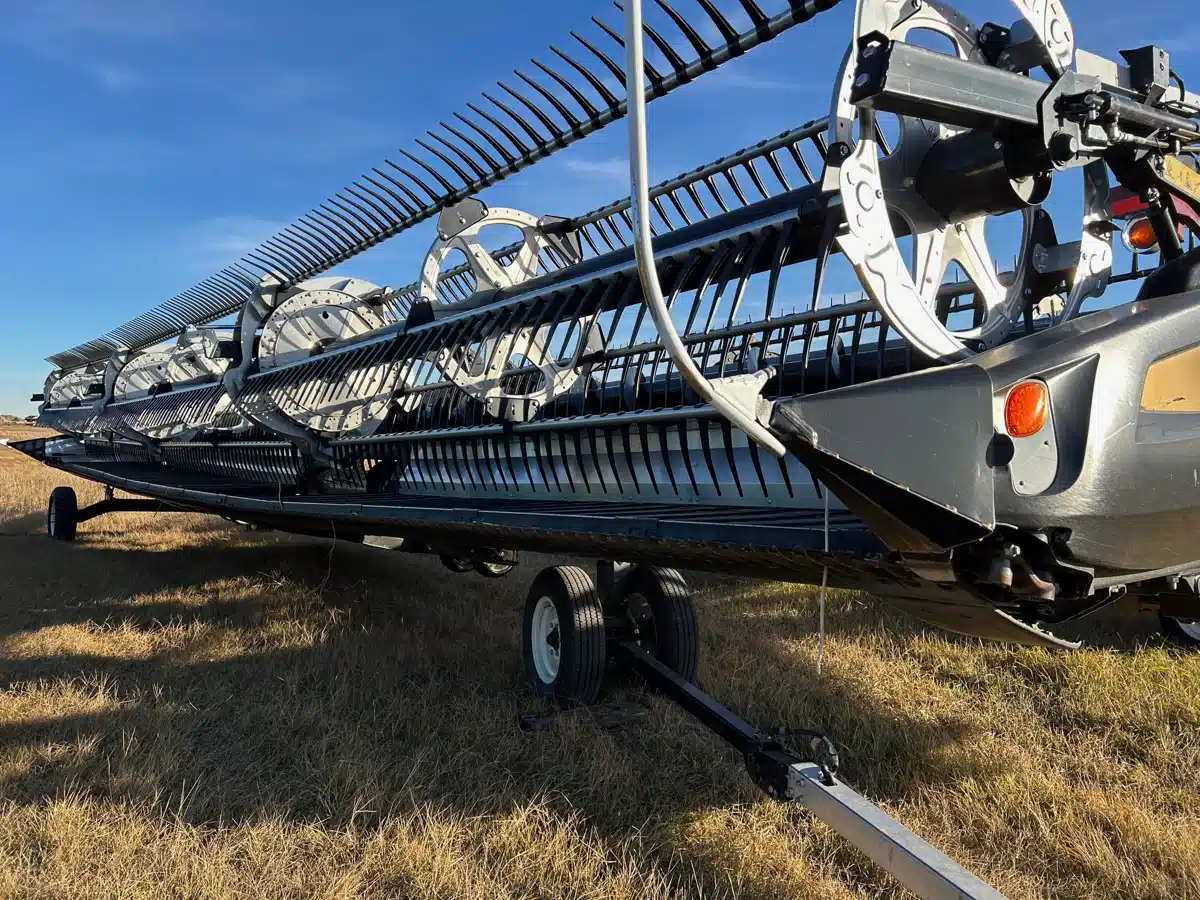 Gallery image 2 for Used 2022 MacDon FD245 Header Combine