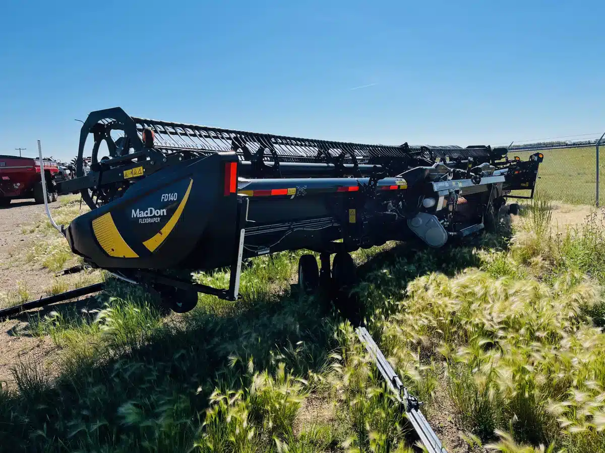 Gallery image 1 for 2021 MacDon FD140 Header Combine