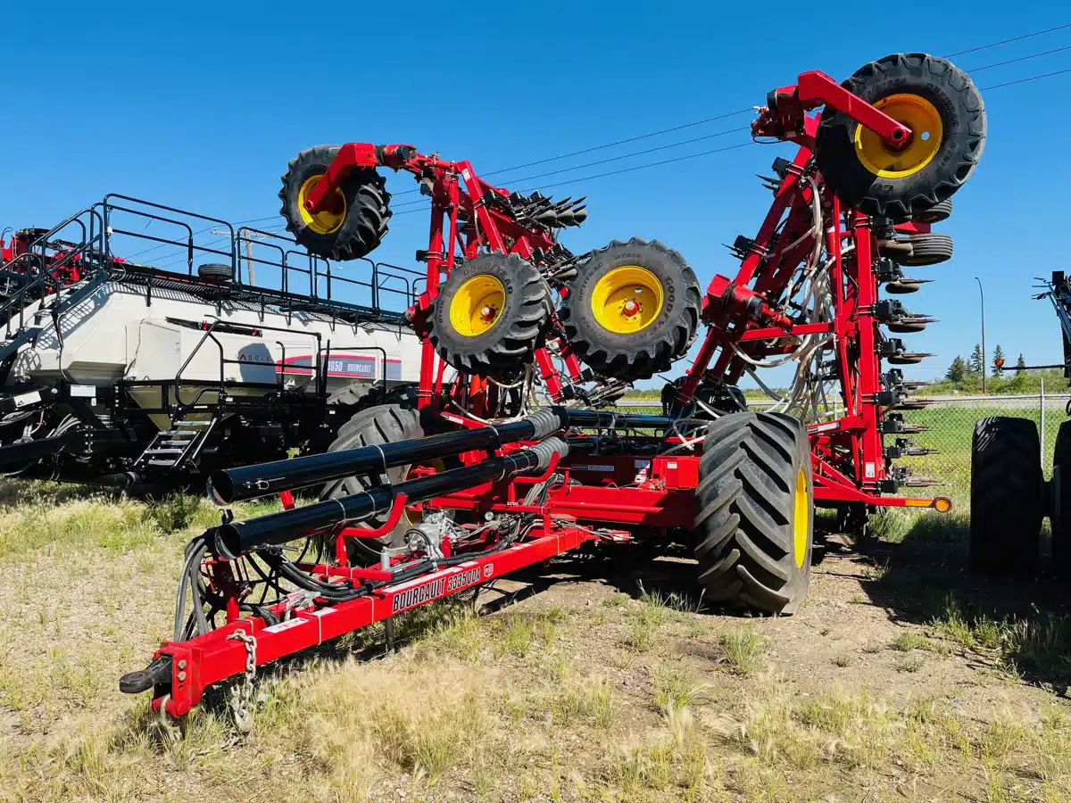 Gallery image 1 for 2022 Bourgault 3335 Air Drill