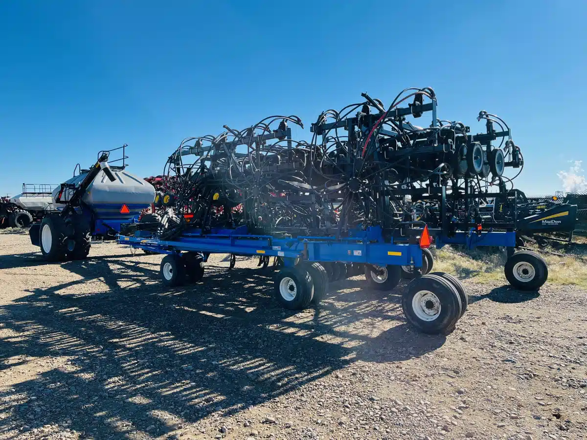 Gallery image 1 for Used 2010 New Holland P2060 Air Drill