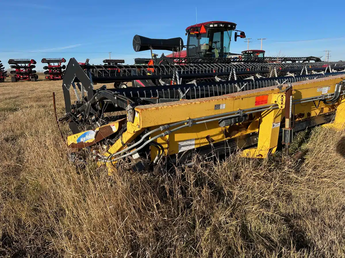 Gallery image 1 for Used 2008 Honey Bee HB36 Header Combine