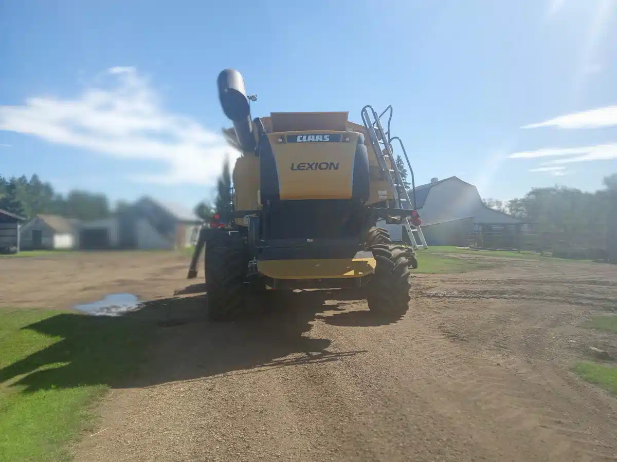 Gallery image 2 for Used 2012 CLAAS LEXION 760 Combine