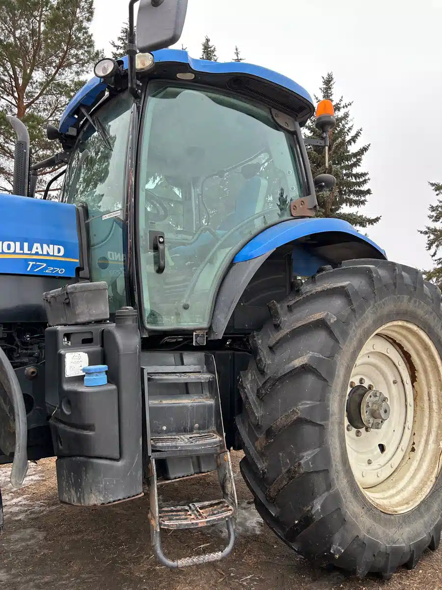 Gallery image 2 for 2011 New Holland T7.270 Tractor