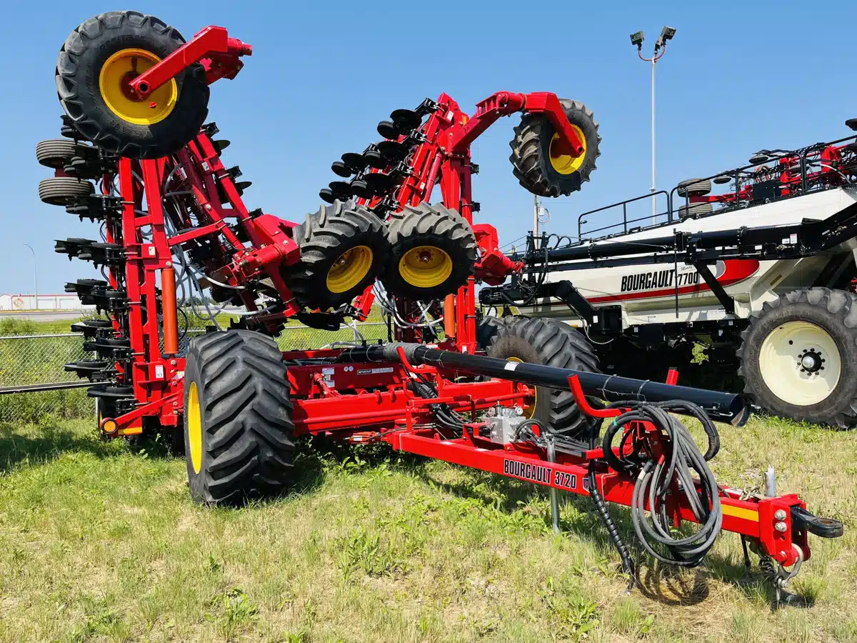 Photo de la Galerie 2 pour 2021 Bourgault 3720 Semoir à air