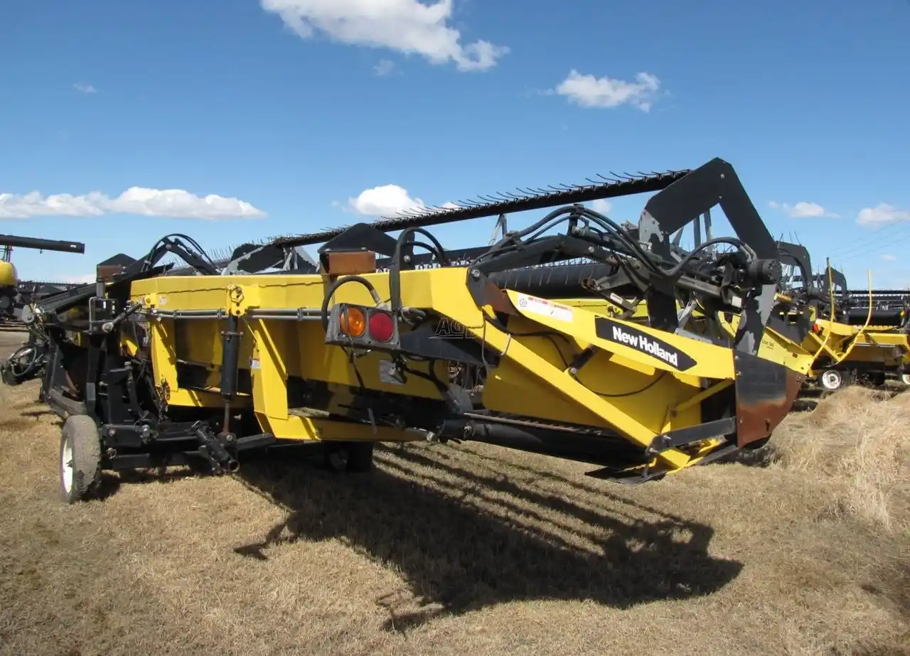 Gallery image 2 for Used 2005 New Holland 94C Header