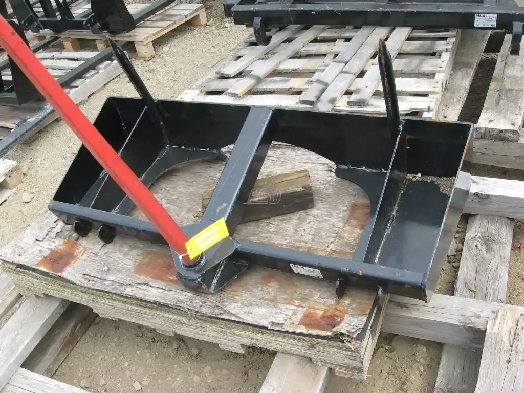 Gallery image 1 for New HLA Attachments DE5039BO500 Bale Spear