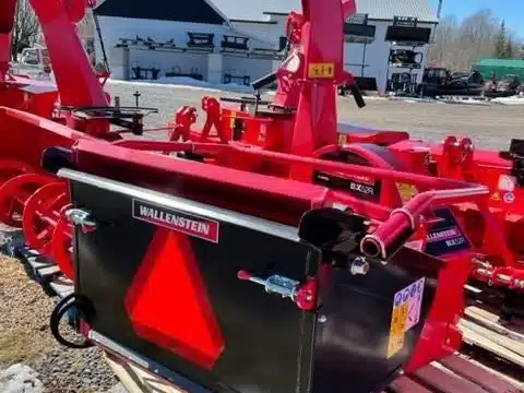 Gallery image 2 for New Wallenstein BX52R Wood Chipper