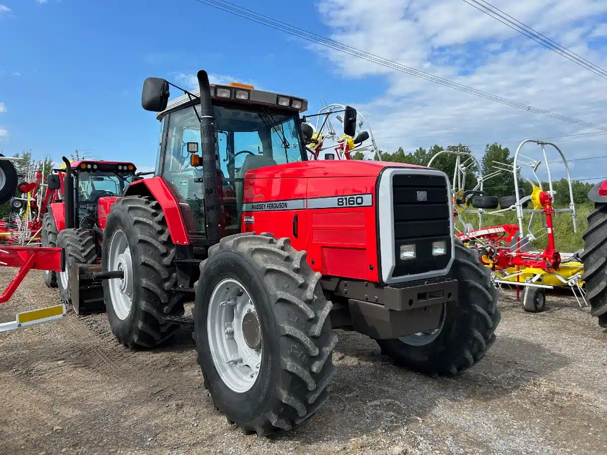 Gallery image 2 for Used 1992 Massey Ferguson 8160 Tractor