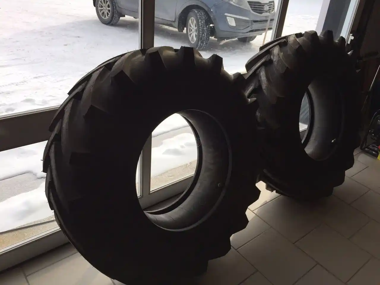 Gallery image 2 for New Pneu 13.6-20 Tires