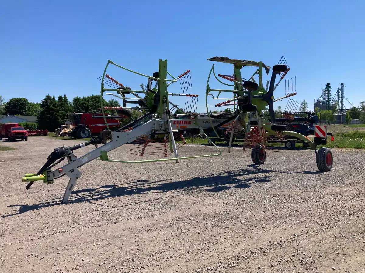 Gallery image 1 for Used 2013 CLAAS 1650 TWIN Rake