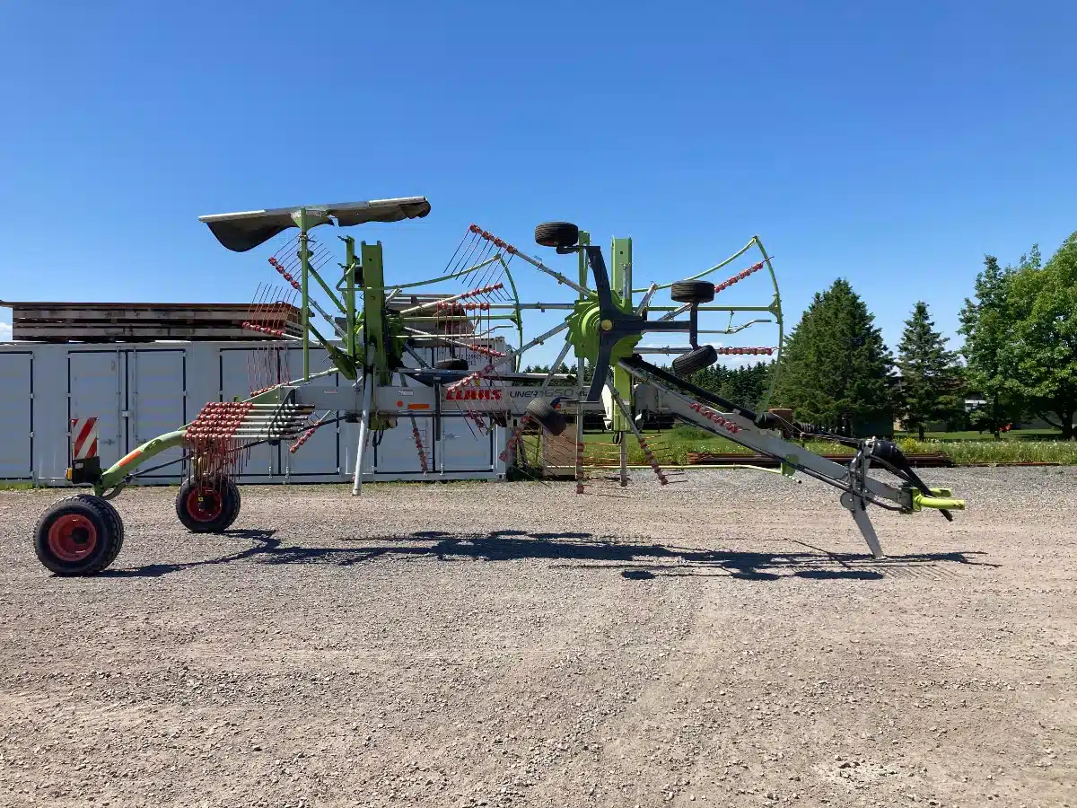 Gallery image 2 for Used 2013 CLAAS 1650 TWIN Rake