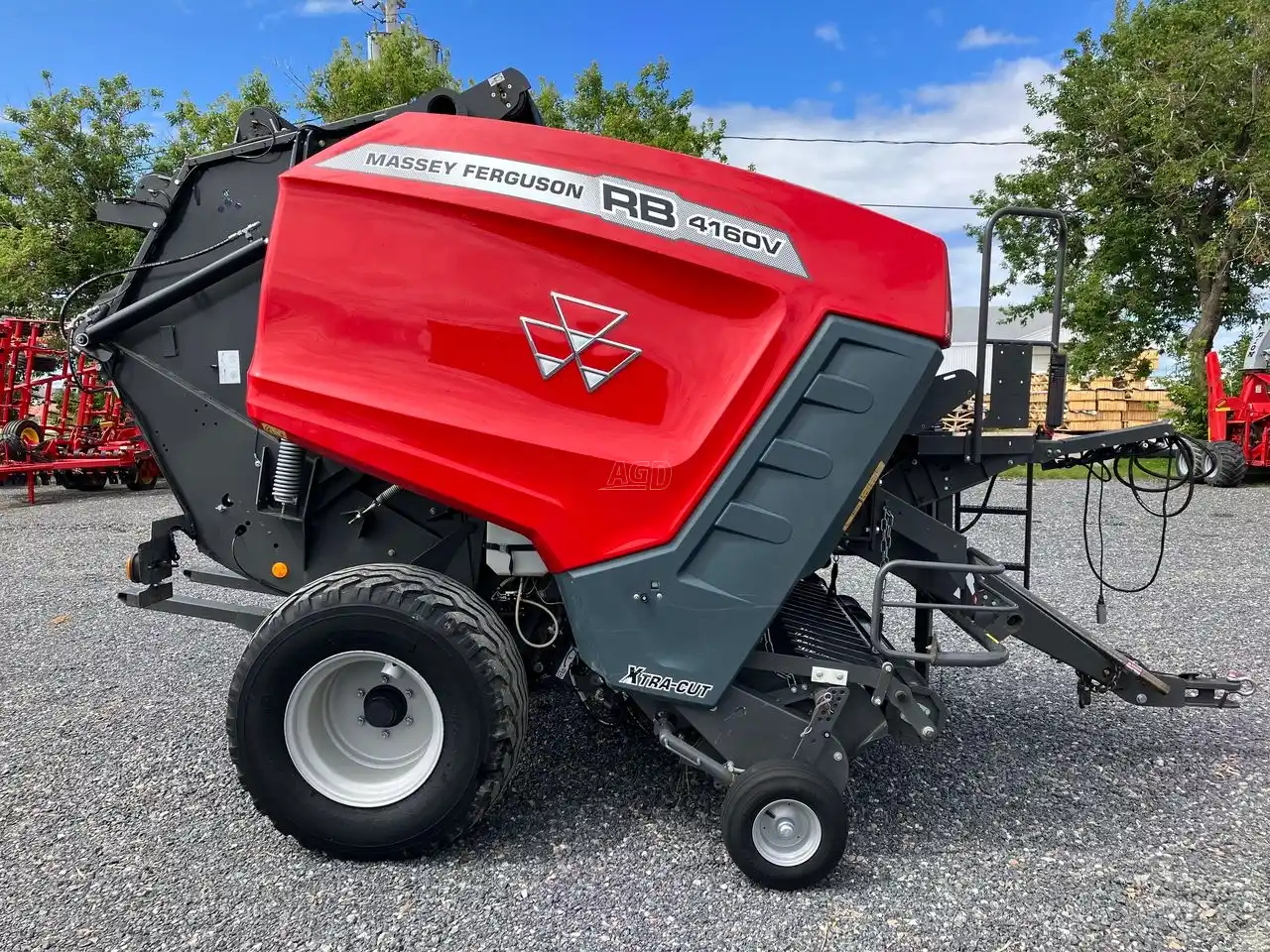 Gallery image 2 for Used 2022 Massey Ferguson RB 4160V Round Baler