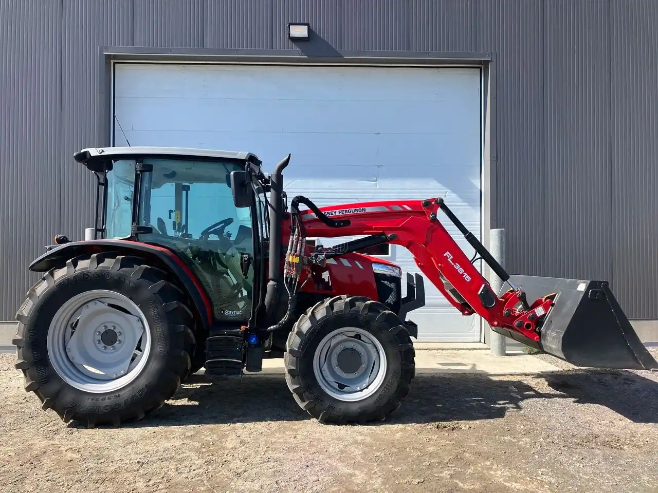 Gallery image 2 for Used 2020 Massey Ferguson 4710 Tractor
