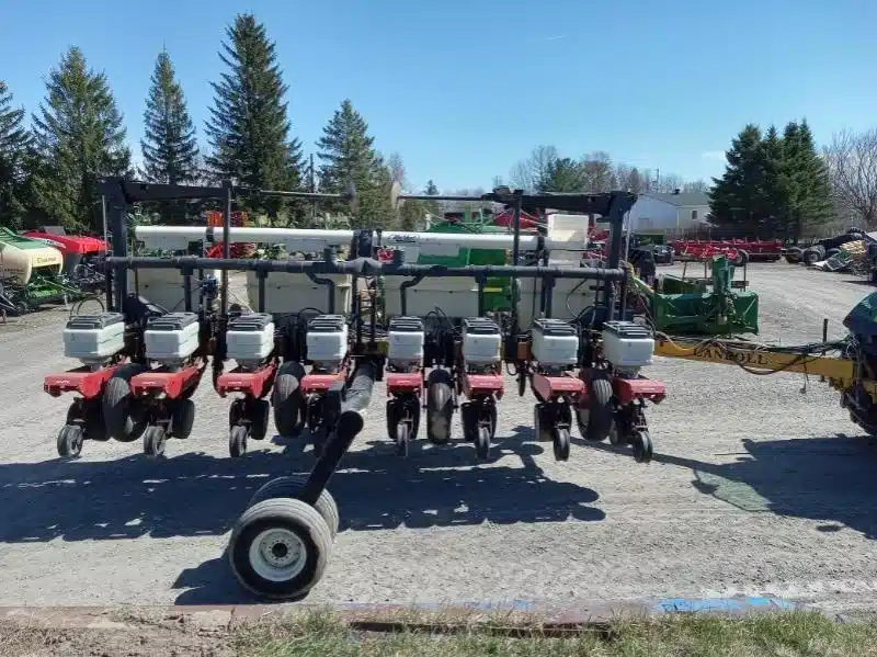 Gallery image 1 for Used N/D White 8 rangs Planter