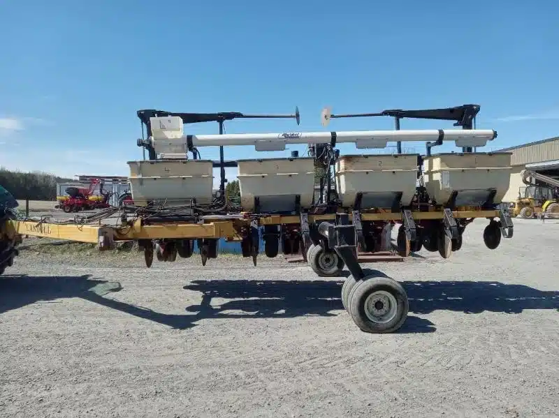Gallery image 2 for Used N/D White 8 rangs Planter