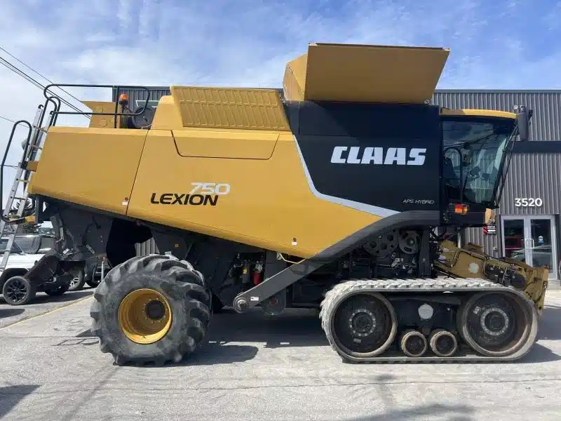 Gallery image 2 for Used 2013 CLAAS LEXION 750 Combine