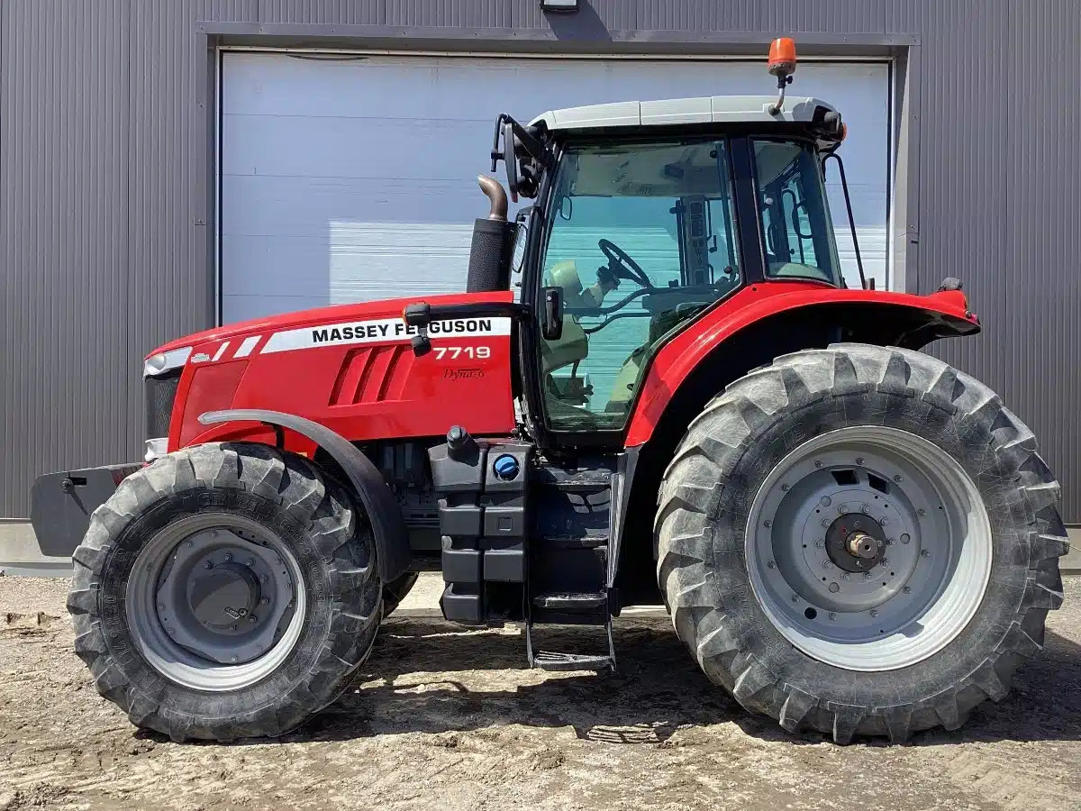 Gallery image 1 for Used 2021 Massey Ferguson 7715S Tractor