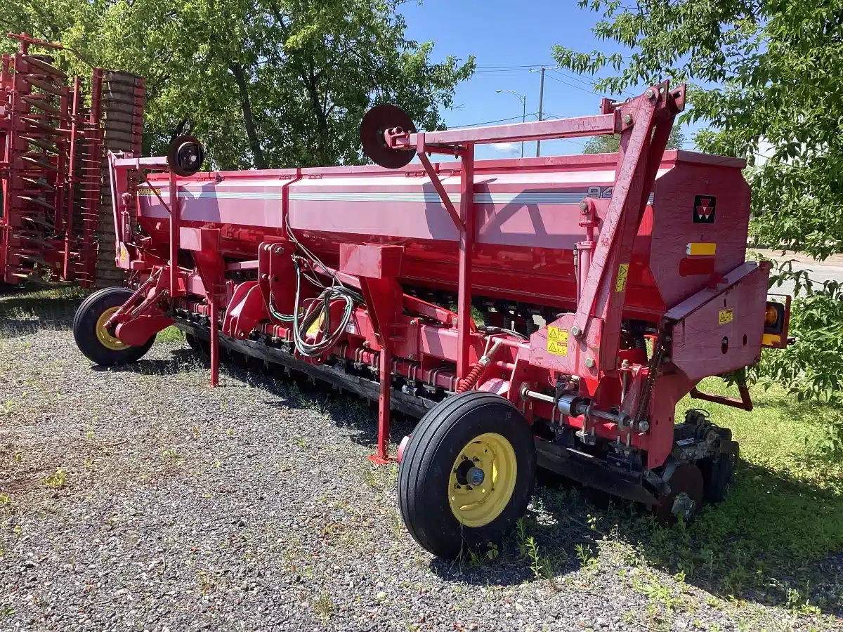 Gallery image 2 for Used 2012 Sunflower 9413 Drill