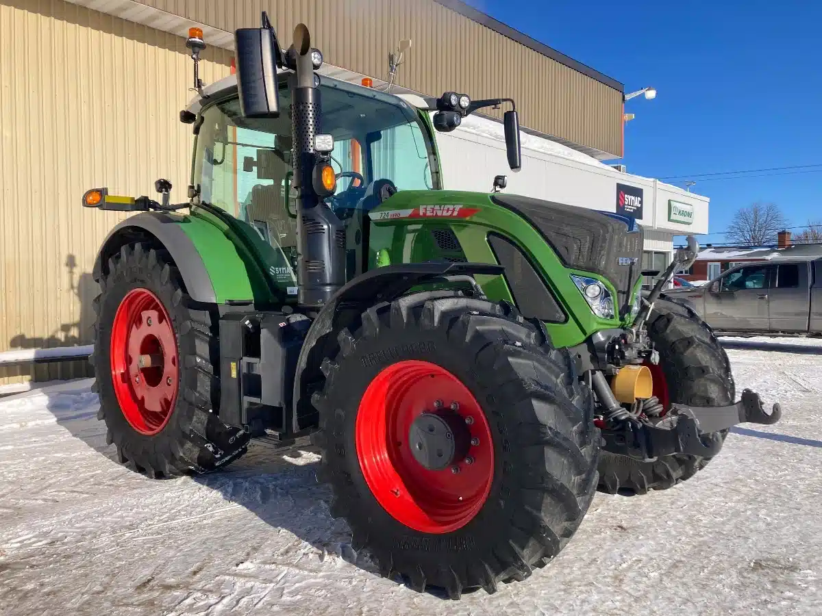 Gallery image 2 for 2022 Fendt 724 VARIO Tractor