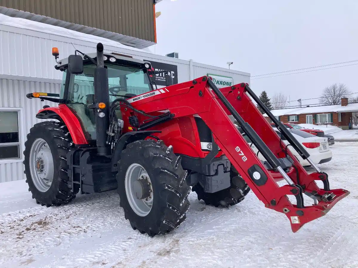 Gallery image 2 for 2012 Massey Ferguson 7620 Tractor