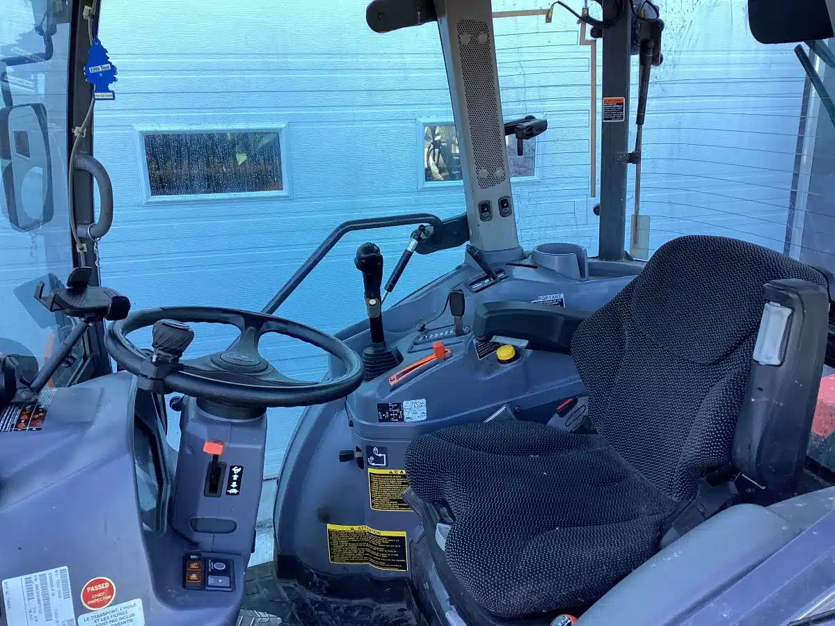 Gallery image 2 for 2021 Kubota L6060 Tractor