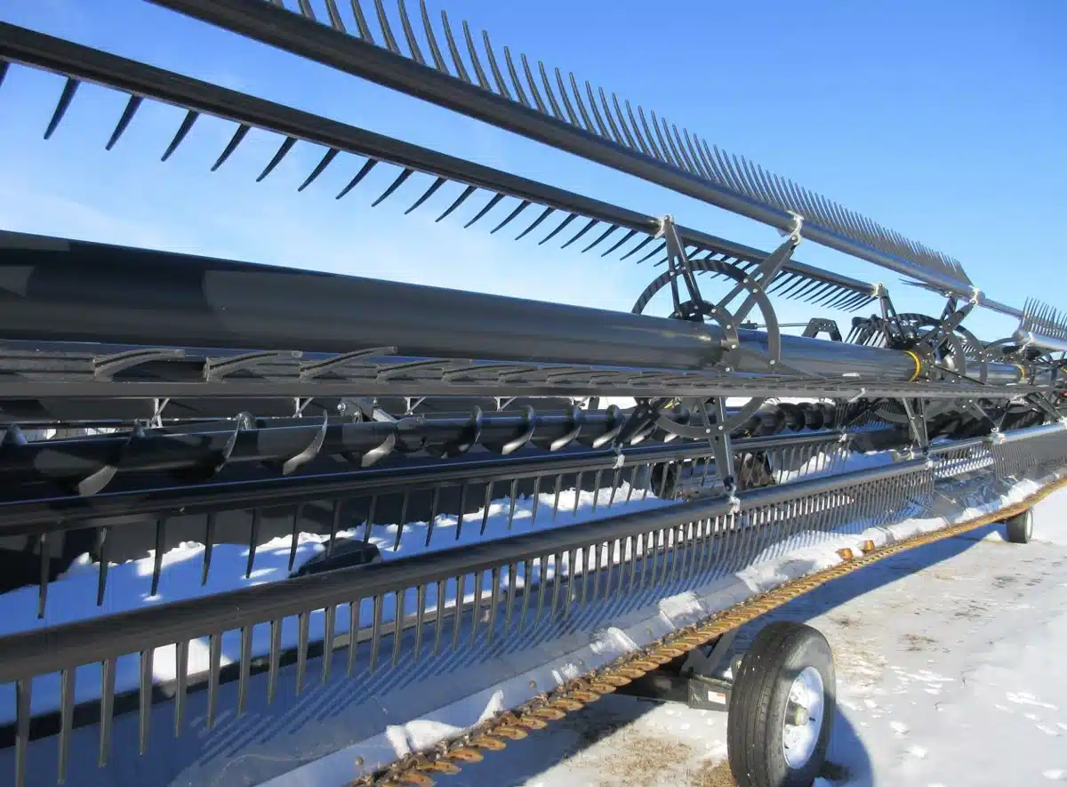 Gallery image 2 for Used 2017 Honey Bee AIRFLEX 36' 200 Header