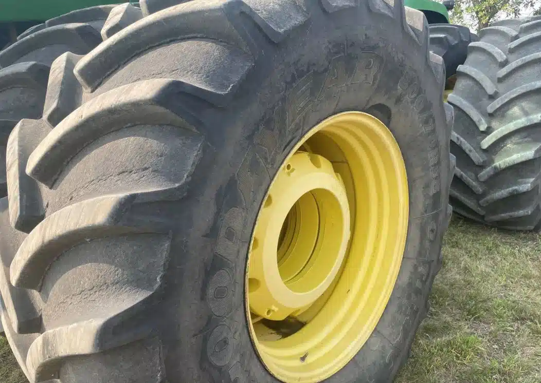 Gallery image 2 for Used 2010 John Deere 9630 Tractor