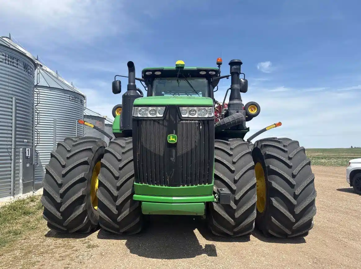 Gallery image 2 for 2016 John Deere 9470R Tractor