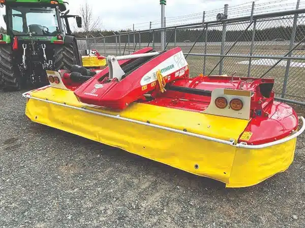 Gallery image 1 for Pottinger Disc Mower