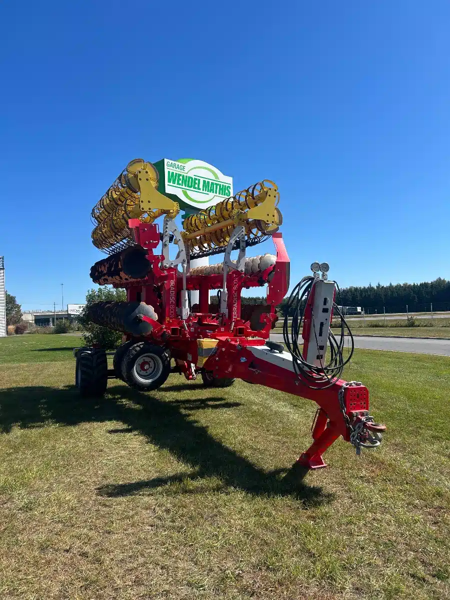Gallery image 1 for 2023 Pottinger Terradics 8001T Dethatcher