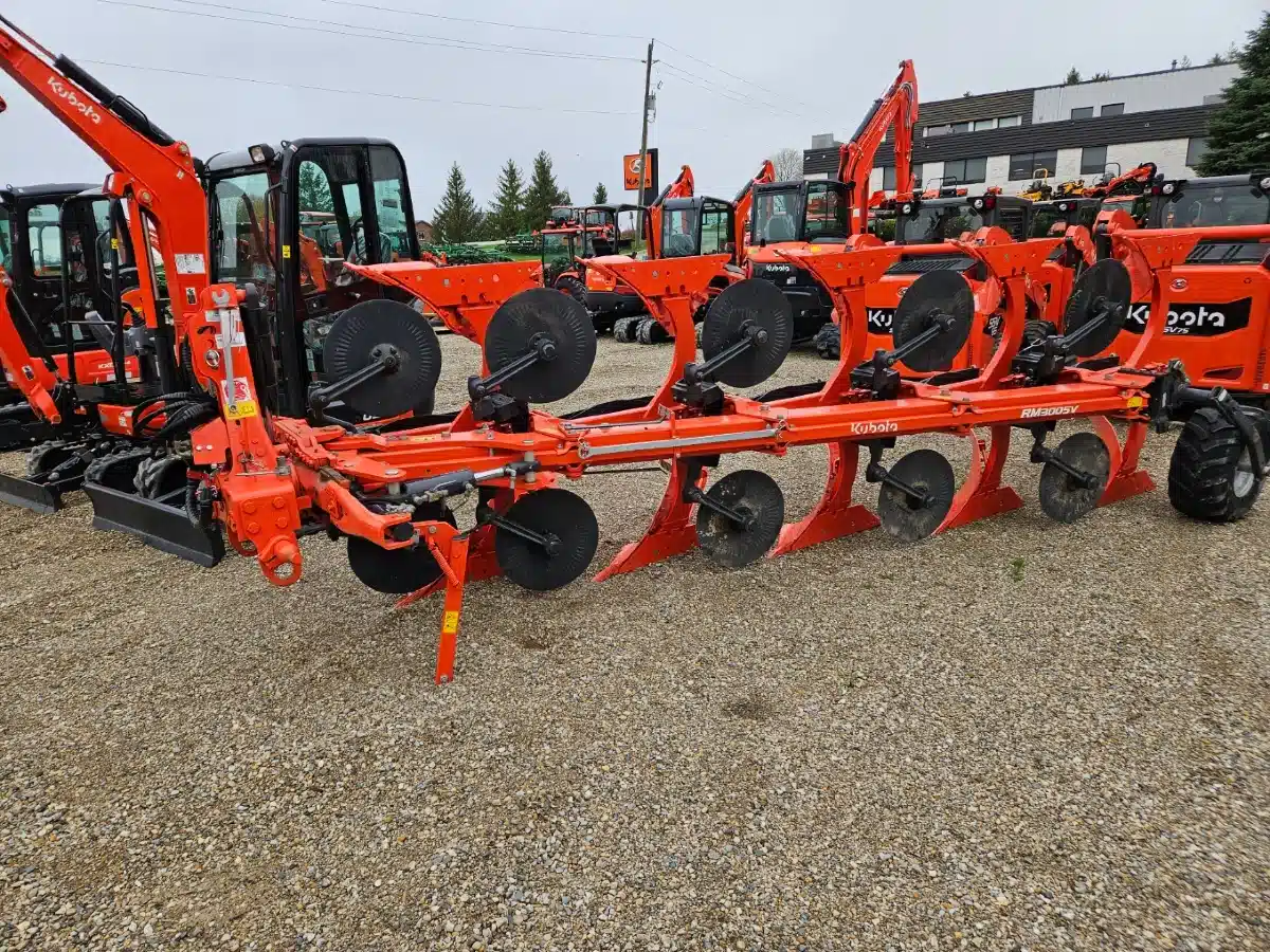 Gallery image 1 for New 2024 Kubota RM3005V Plow