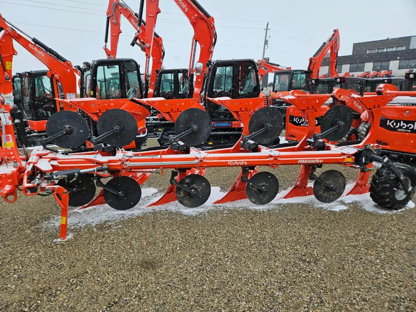 Gallery image 2 for New 2024 Kubota RM3005V Plow