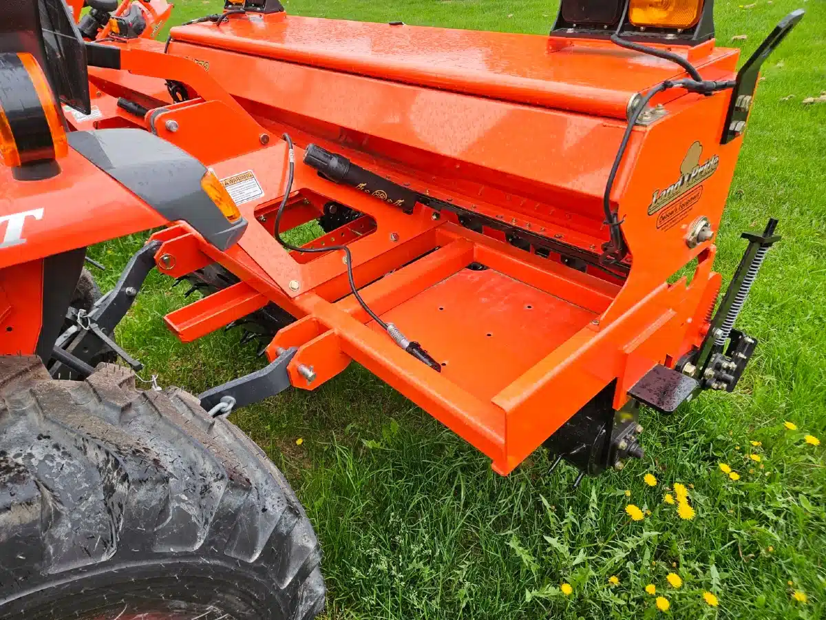 Gallery image 1 for New 2023 Kubota APS1572 Seeder