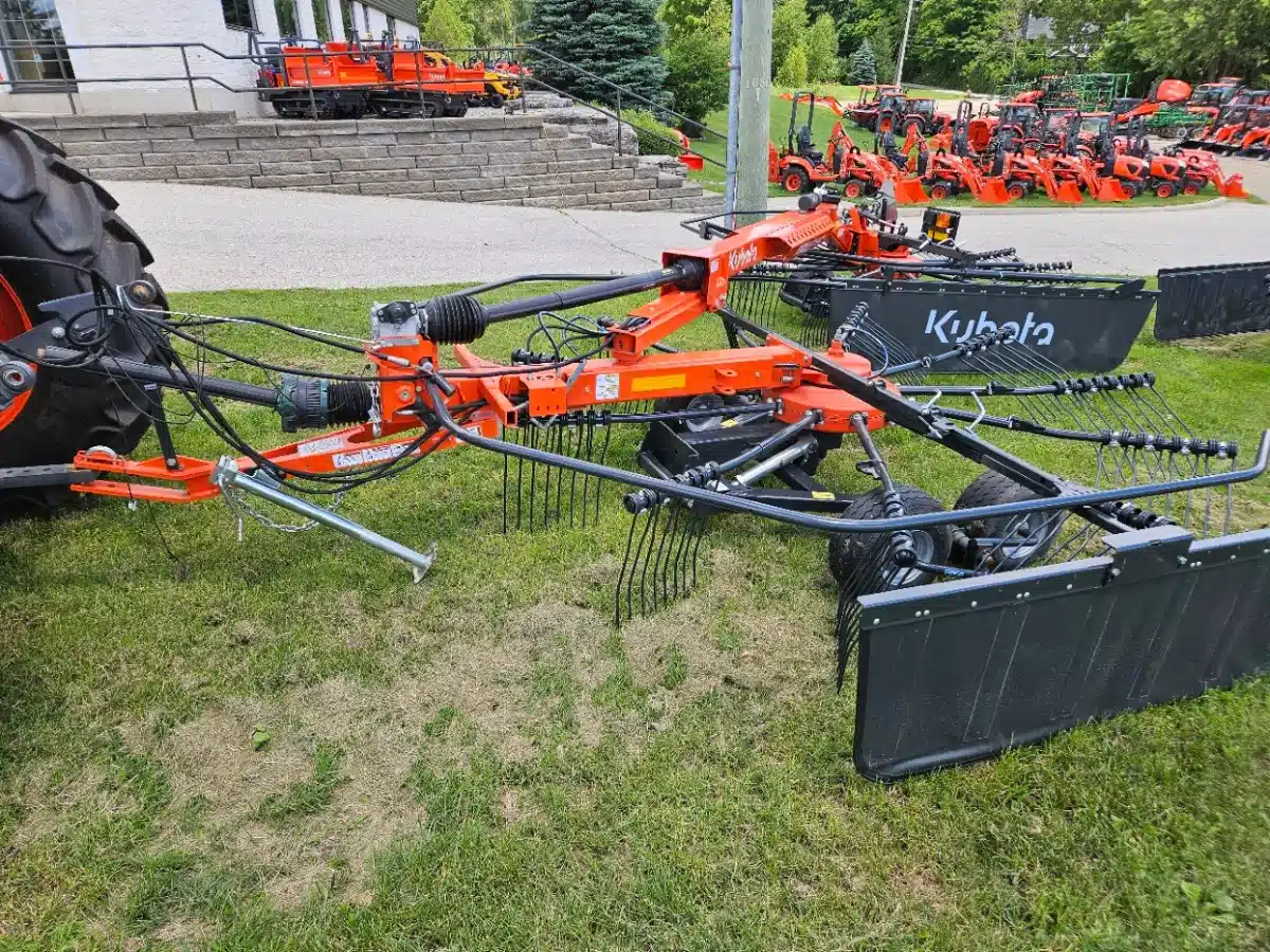 Gallery image 2 for New 2022 Kubota RA2071T EVO Rake