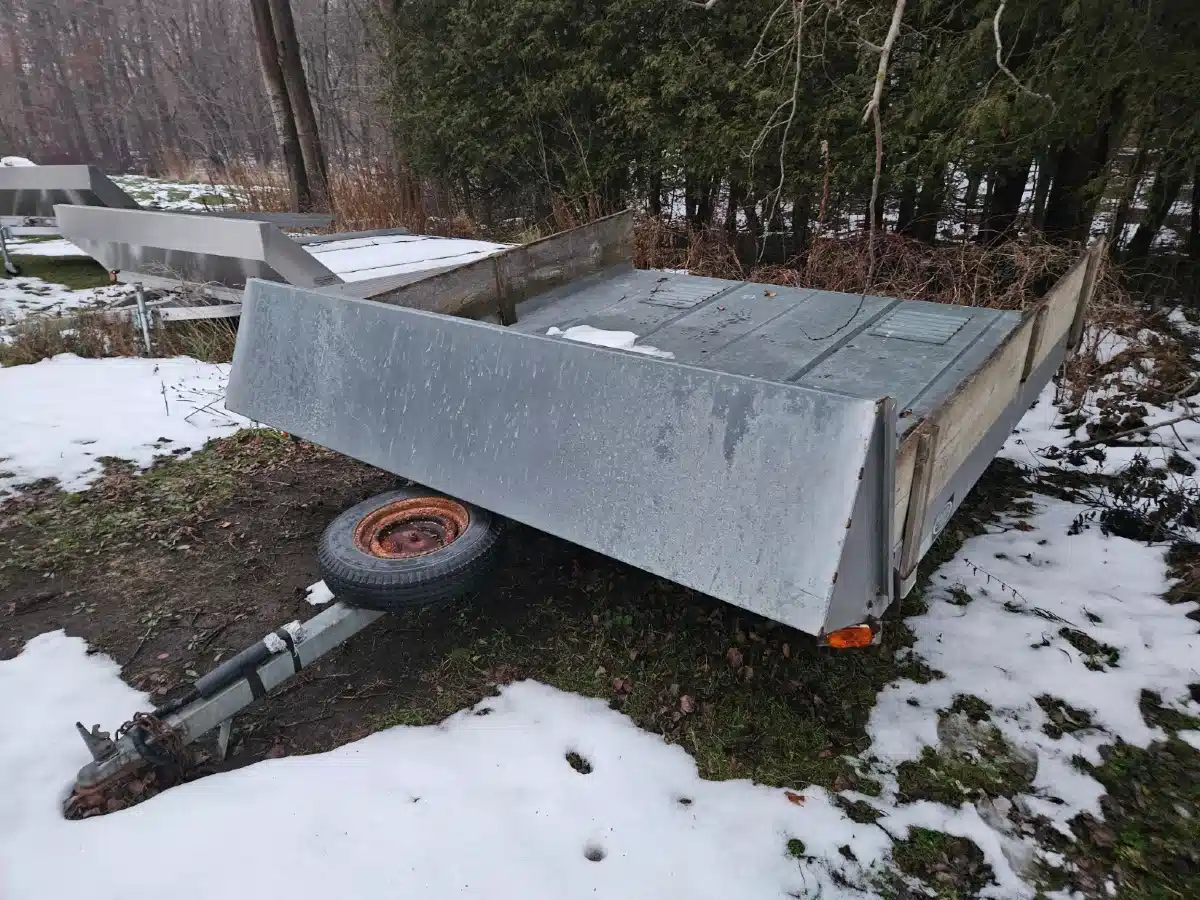Gallery image 1 for Used 1996 Rainbow Trailers 2 place Trailer - Snowmobile