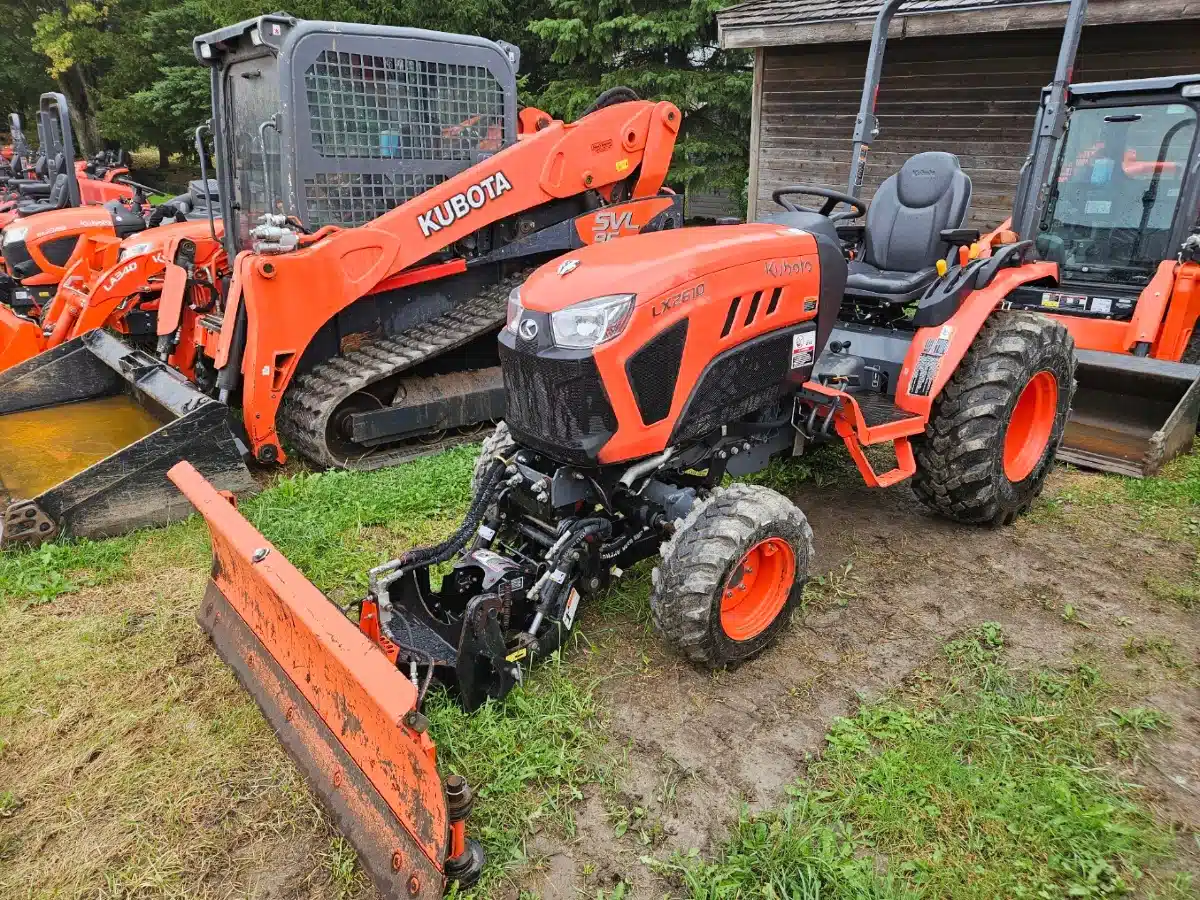 Used 2023 Kubota LX2610 Tractor