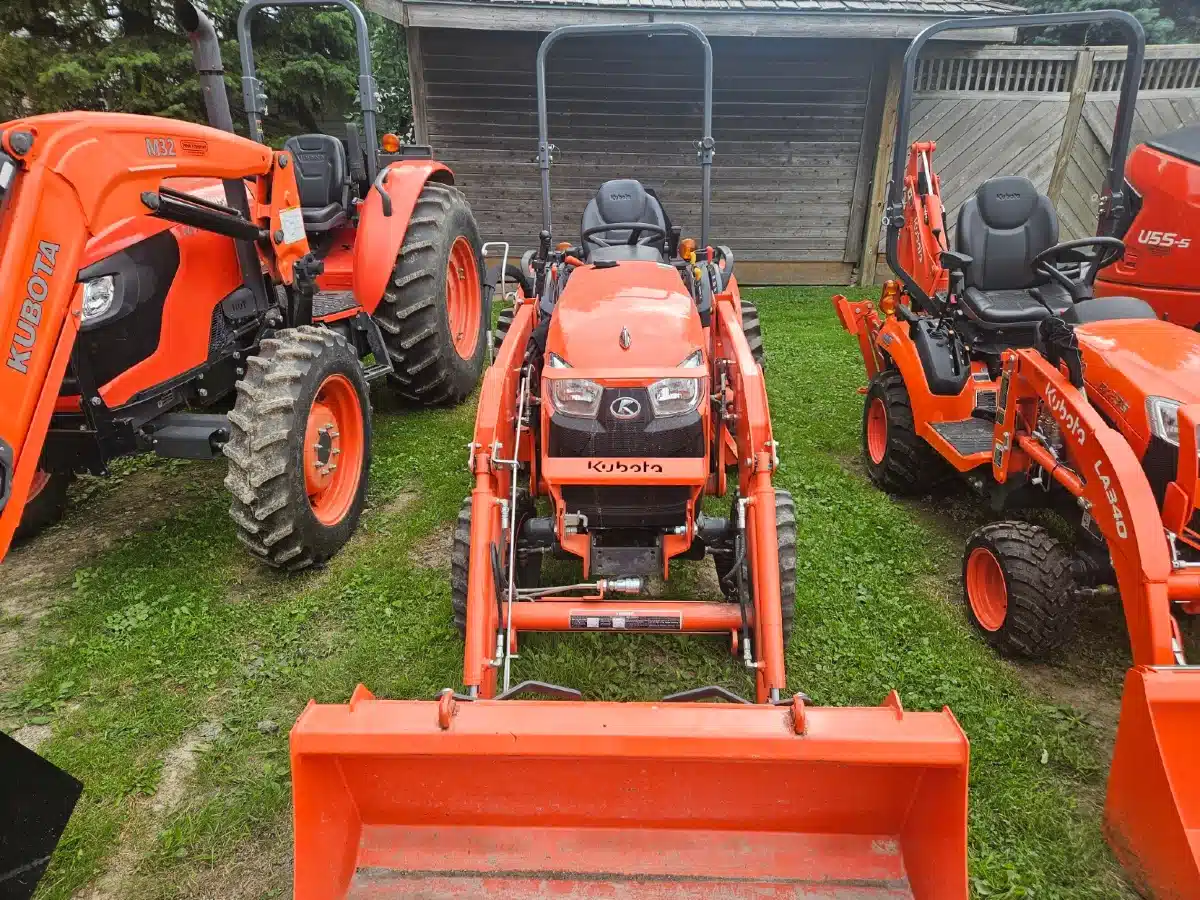 Gallery image 1 for 2020 Kubota LX2610 Tractor