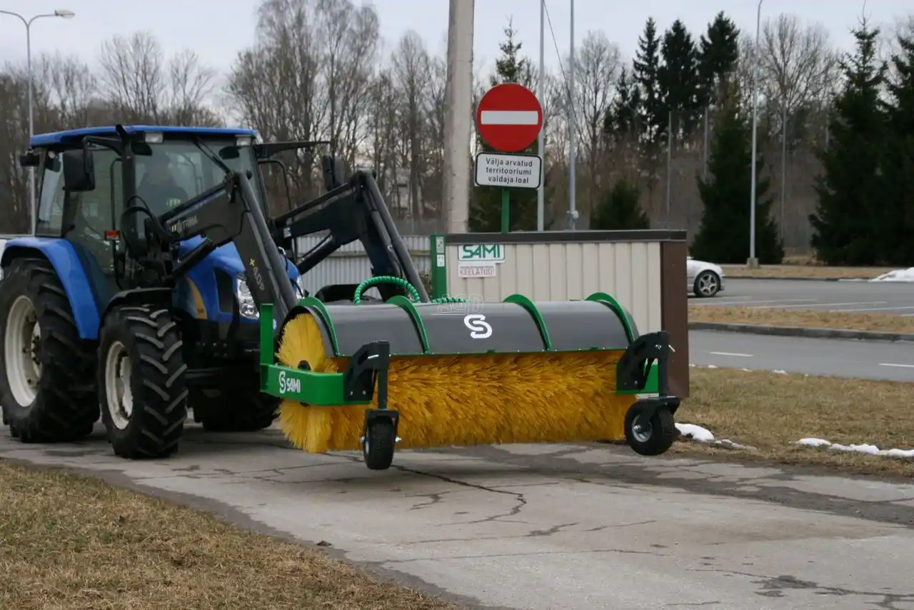 Gallery image 2 for New 2023 Sami HW2700 Sweeper