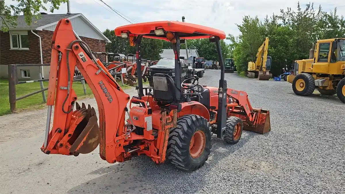 Gallery image 2 for Used 2011 Kubota B26 Backhoe Loader