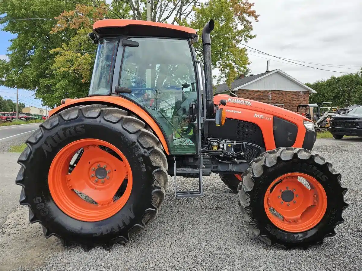 Gallery image 2 for Used 2017 Kubota M5-111 Tractor
