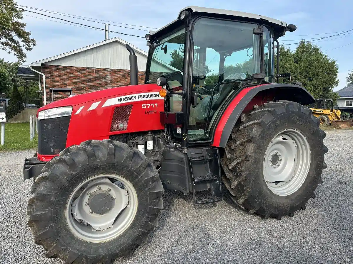 Gallery image 2 for Used 2021 Massey Ferguson 5711 Tractor